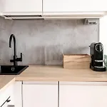 2Ndhomes Stunning Penthouse With Great Location In Kamppi